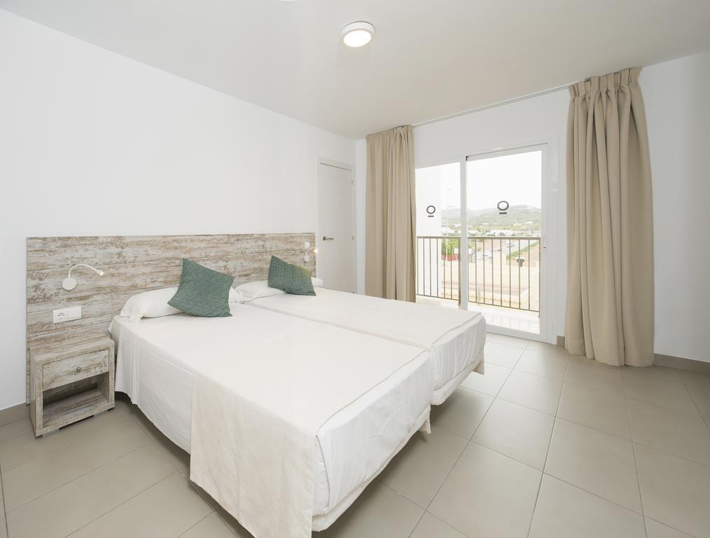 Apartamentos Vibra Riviera San Antonio  Bagian luar foto