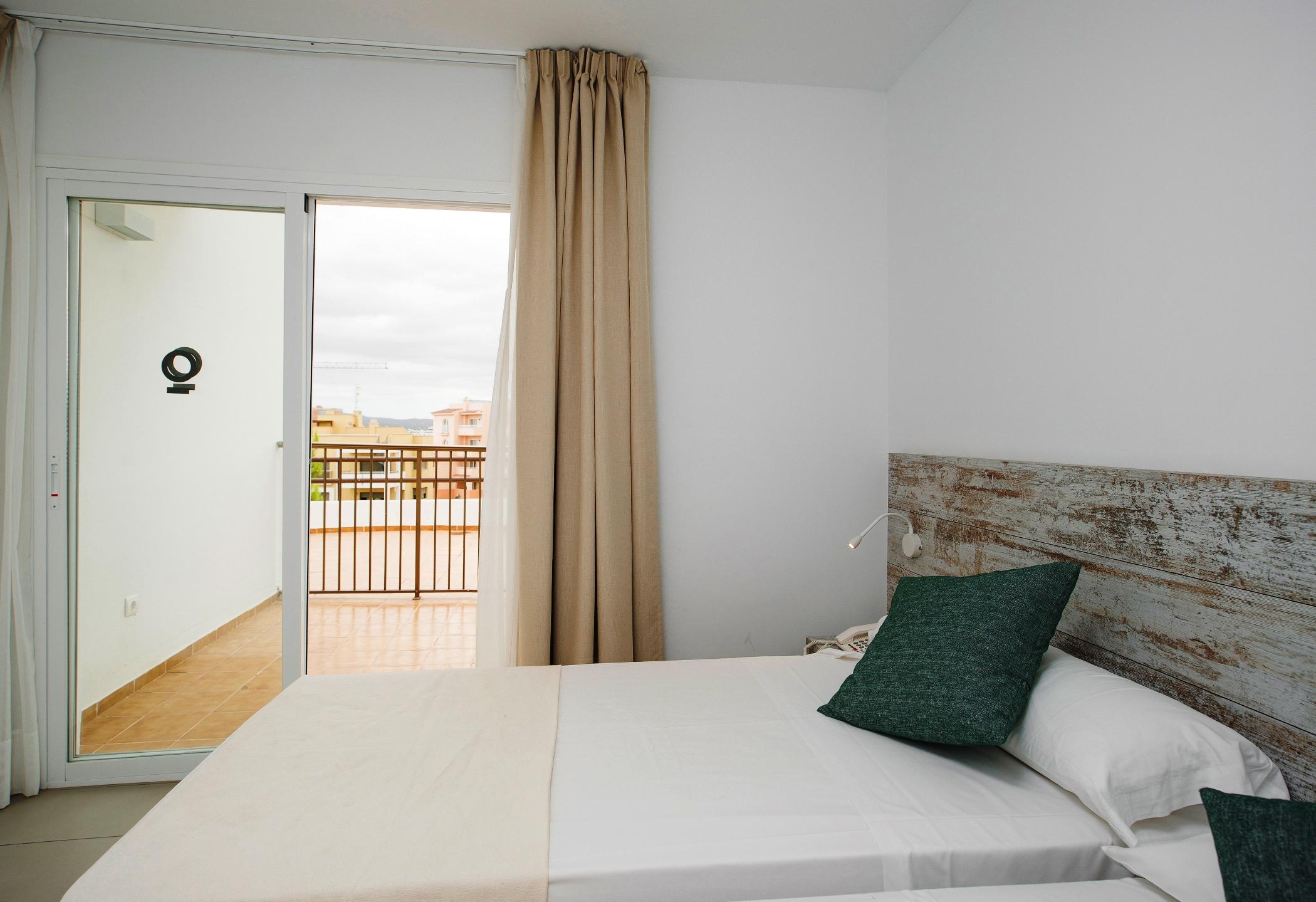 Apartamentos Vibra Riviera San Antonio  Bagian luar foto