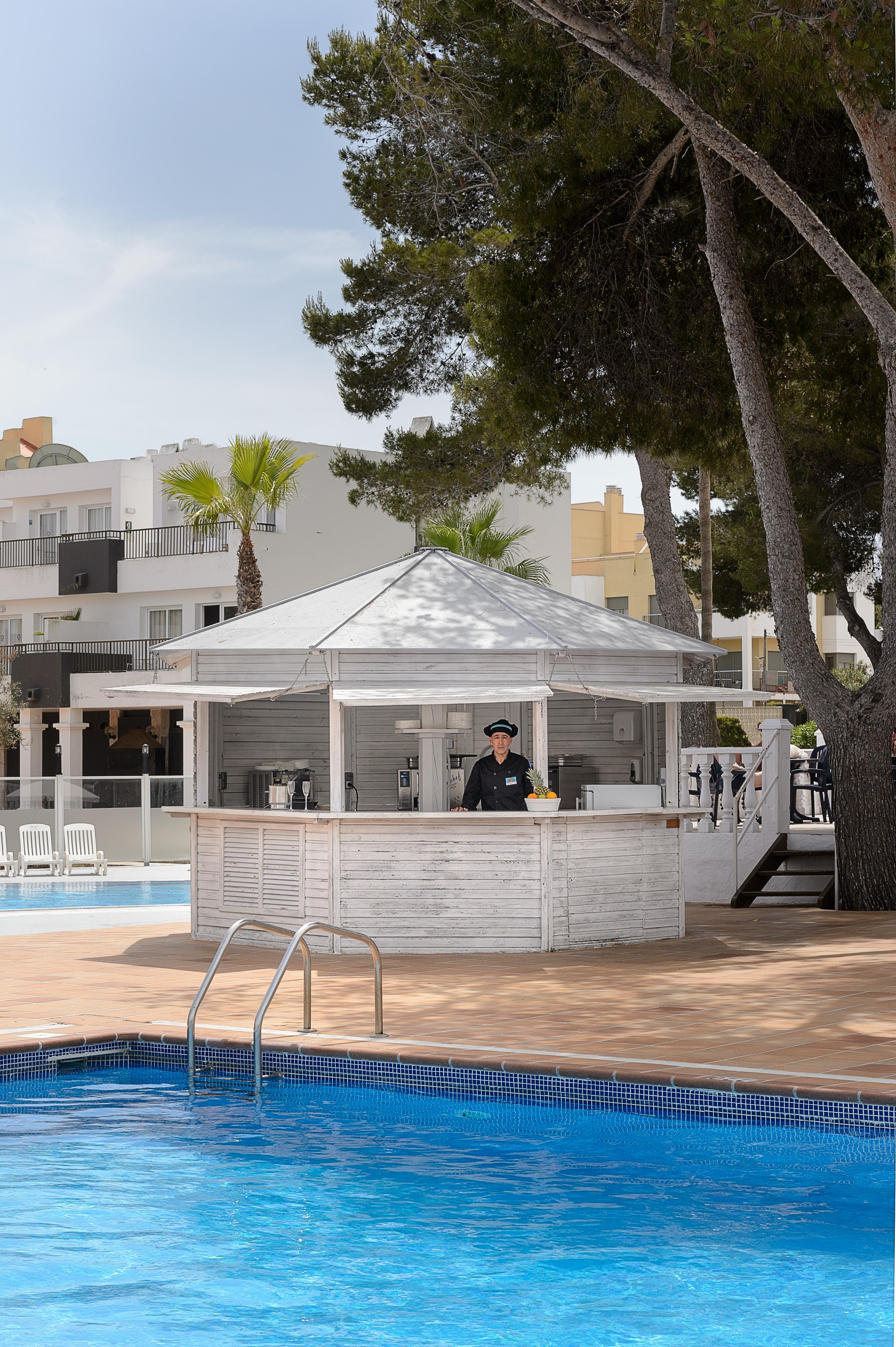 Apartamentos Vibra Riviera San Antonio  Bagian luar foto