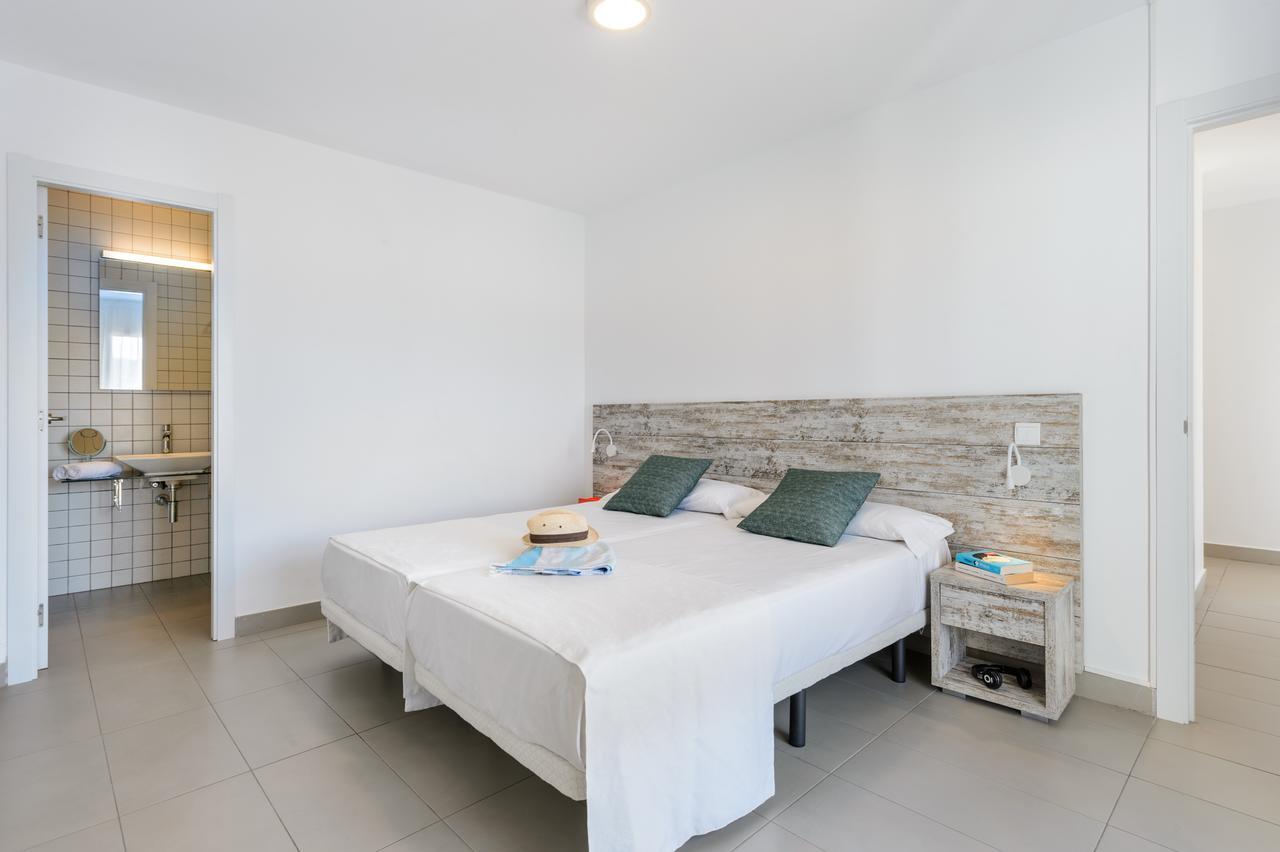 Apartamentos Vibra Riviera San Antonio  Bagian luar foto